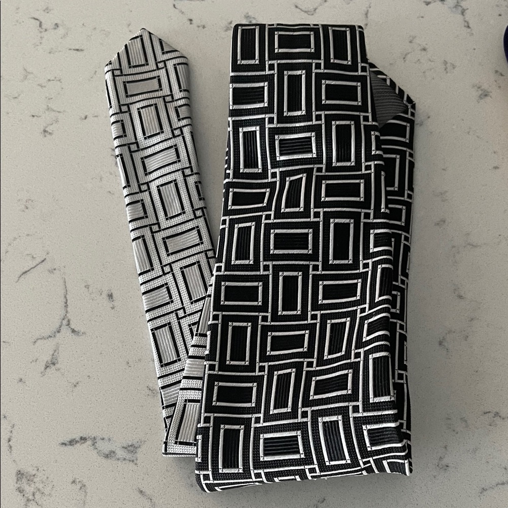 Jhane Barnes Rectangular Pattern Tie - image 4